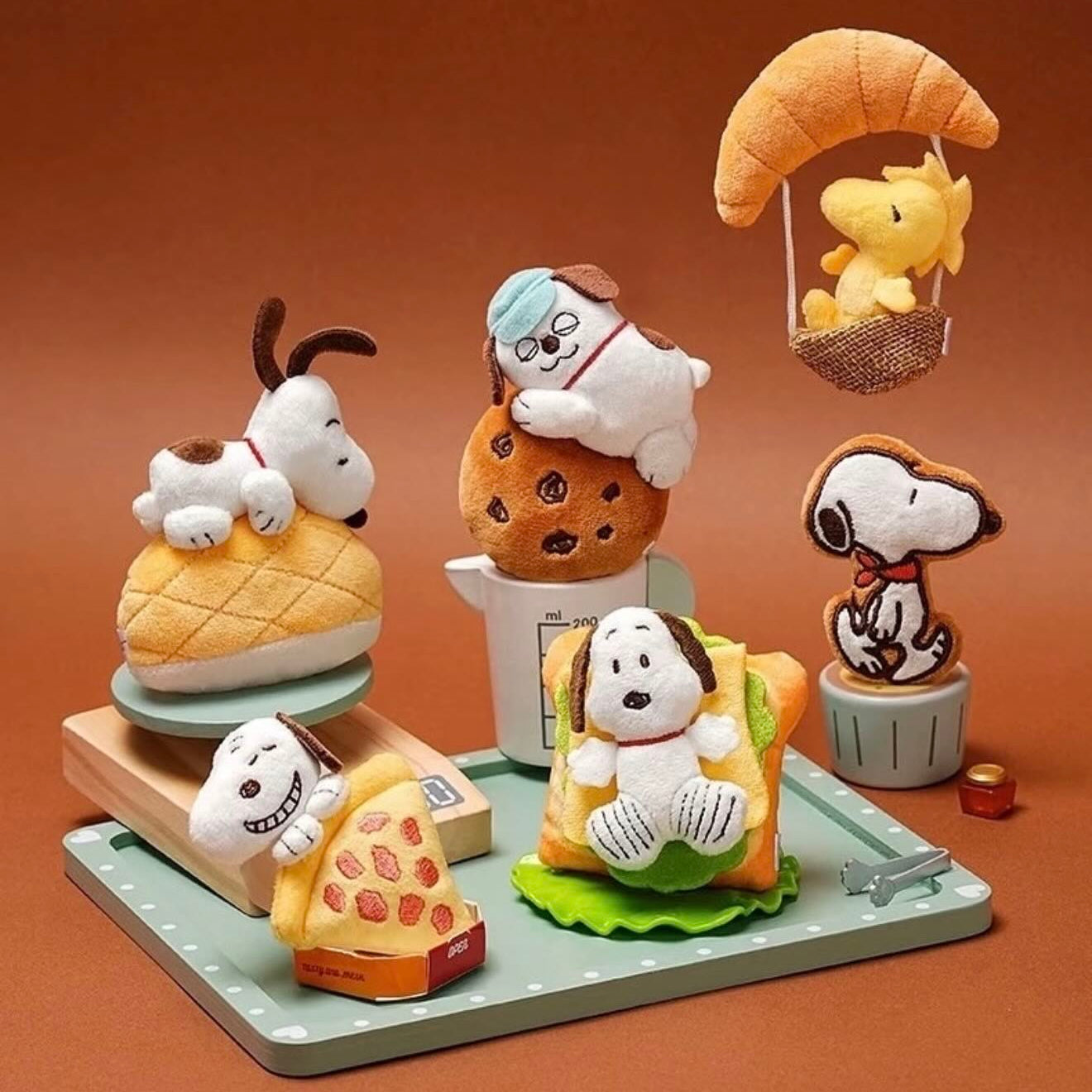 PEANUT SNOOPY Authentic Today's Special Mystery Box 12 Designs