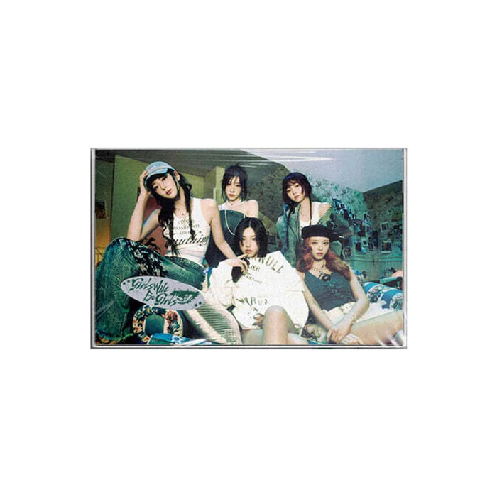 ITZY - GIRLS WILL BE GIRLS (CASSETTE TAPE VER.)