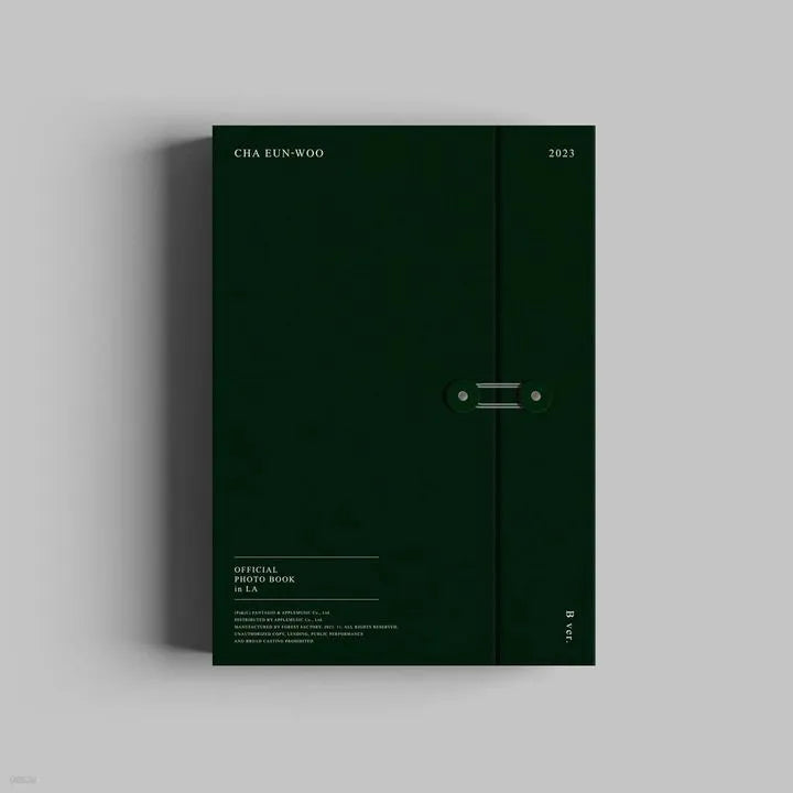 ASTRO : CHA EUN WOO 2023 OFFICIAL PHOTO BOOK IN L.A
