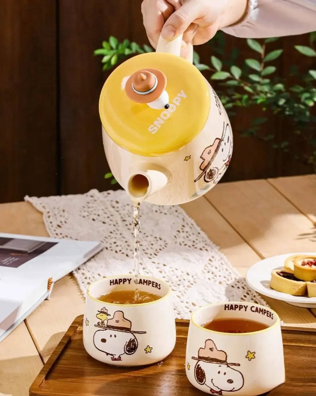 PEANUT SNOOPY Authentic Happy Camper Tea Set Yellow