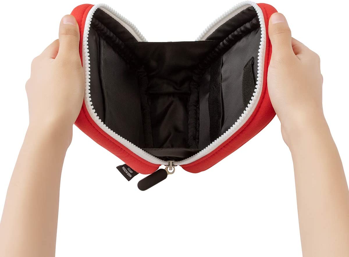 BT21© Tata Red/White Cable Pouch