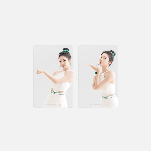 AESPA - 2024 SEASON'S GREETINGS OFFICIAL MD - CLEAR PHOTOCARD