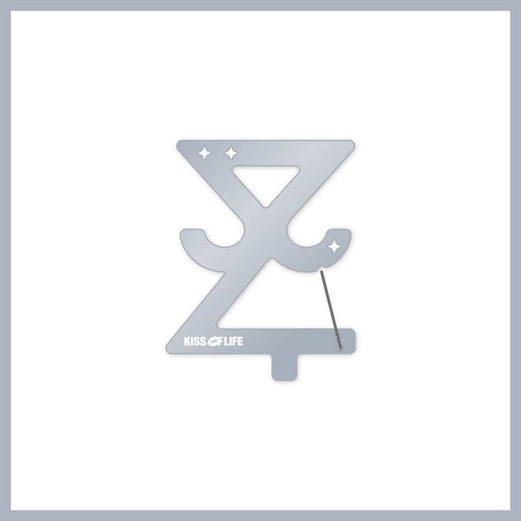 KISS OF LIFE - JAPAN POP-UP STORE - ACRYLIC CARABINER