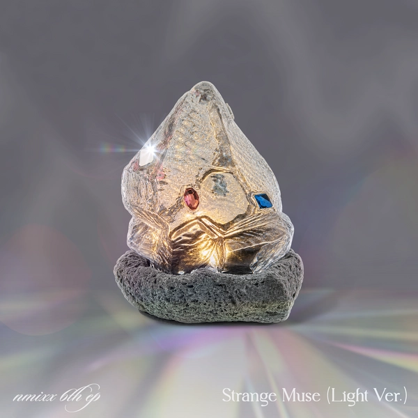 NMIXX - 6TH MINI ALBUM [STRANGE MUSE] (LIGHT VER)