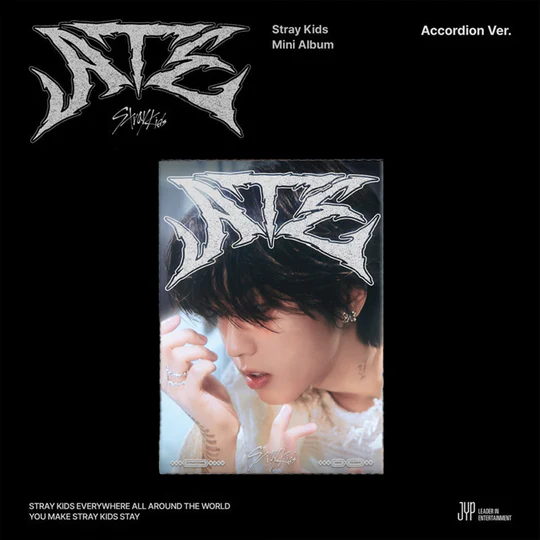 STRAY KIDS - 9TH MINI ALBUM: ATE (ACCORDION VERSION)