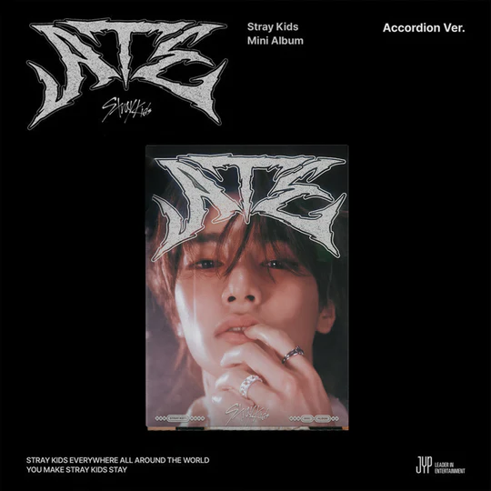 STRAY KIDS - 9TH MINI ALBUM: ATE (ACCORDION VERSION)