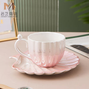 Shell with Pearl Tea Cup Set
